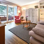 Hotel Sonnalm - Spa,idyll,dining 4*